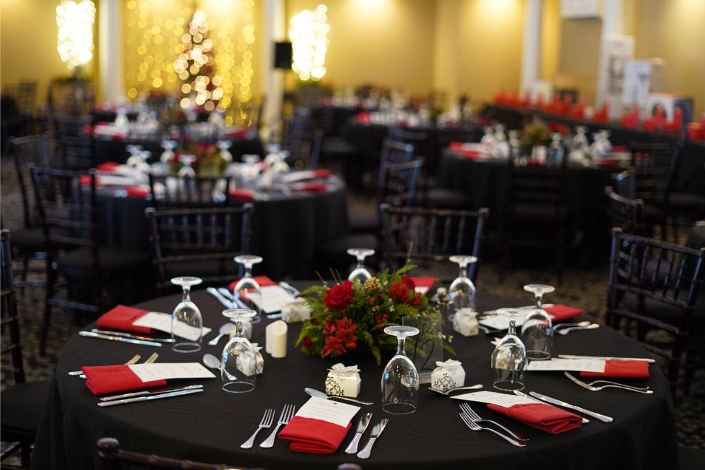 Weddings 65 Holiday table